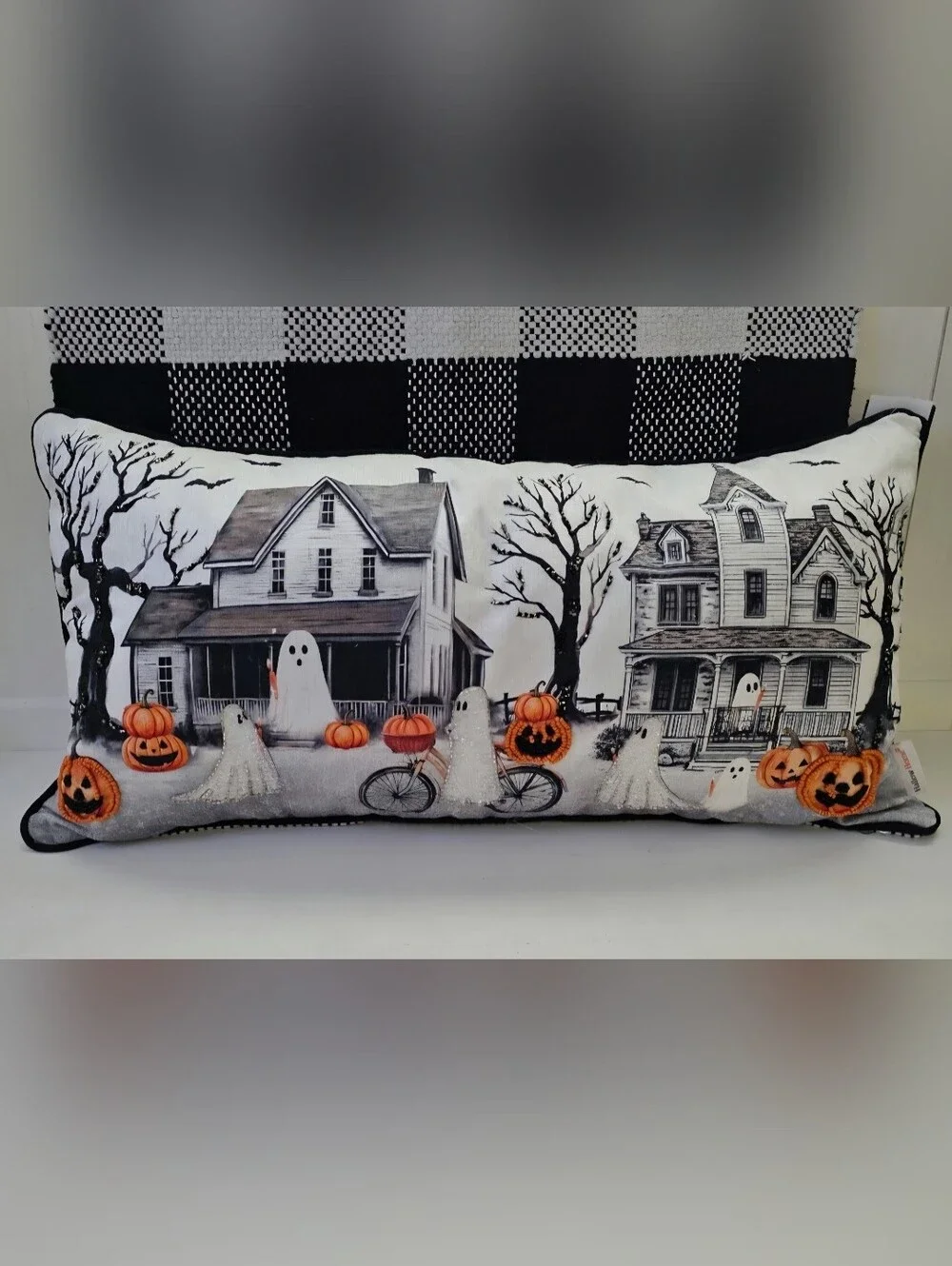 ♥️New! Halloween Haunted House & Ghosts Pillow Beaded Pumpkins Striped Back.